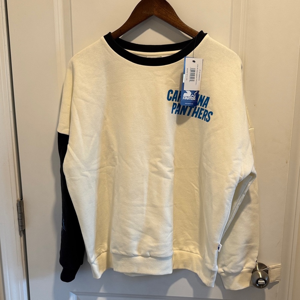NWT - Carolina Panthers Woman’s Crewneck